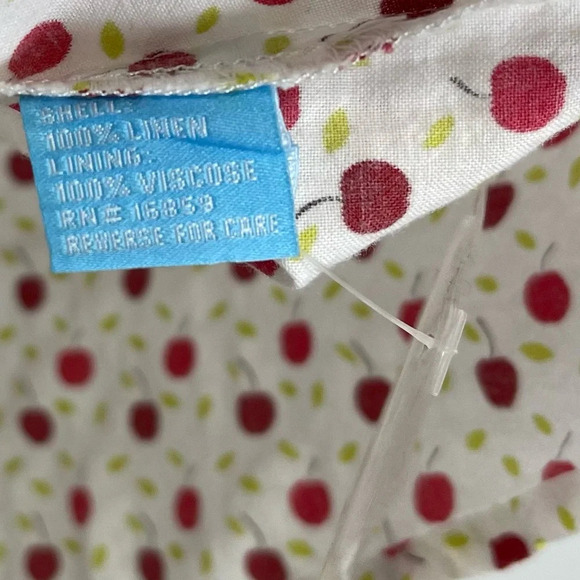 J Mclaughlin Button Down Shirt Womens Large White Red Apple Print Ruffle - Picture 6 of 10